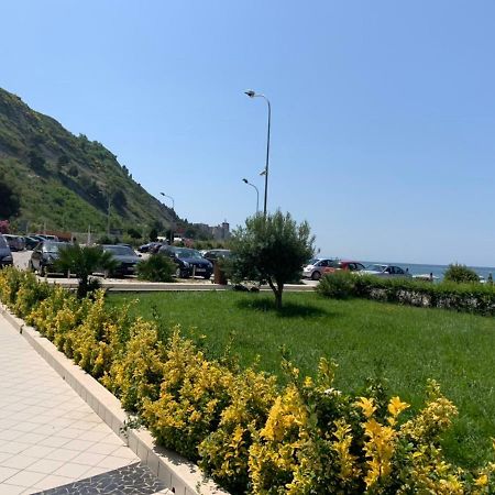 Hotel Ferrara Durres Luaran gambar