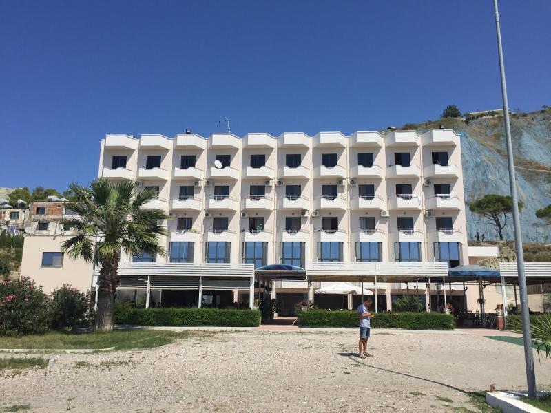 Hotel Ferrara Durres Luaran gambar