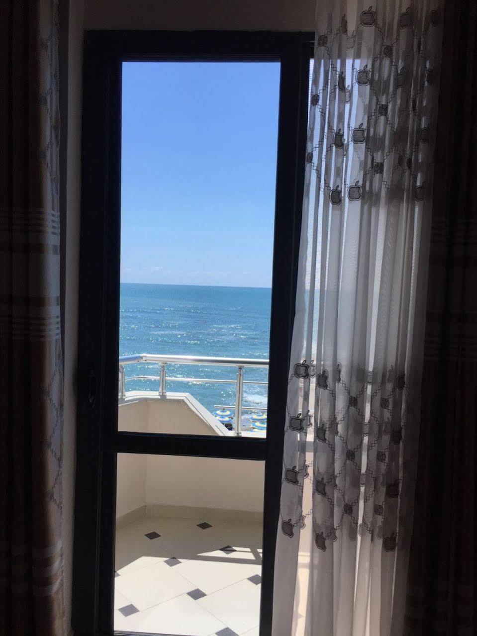 Hotel Ferrara Durres Luaran gambar