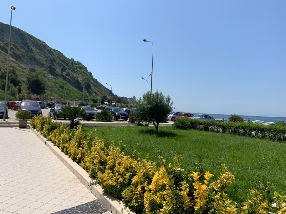 Hotel Ferrara Durres Luaran gambar