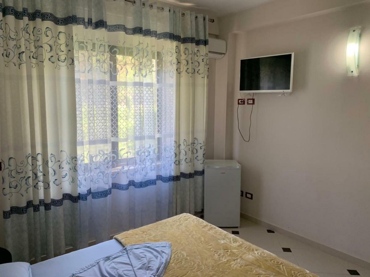 Hotel Ferrara Durres Luaran gambar